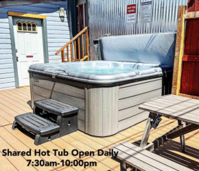 Dog Friendly Private Cabin w Hot Tub Leadville-A